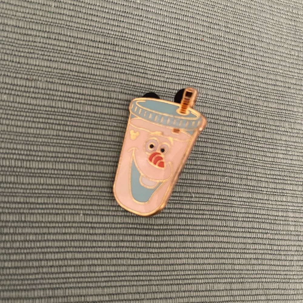 Olaf Hidden Mickey Disney Trading Pin